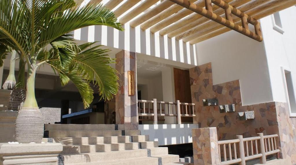 Akan Resort Лос Аяла Екстериор снимка