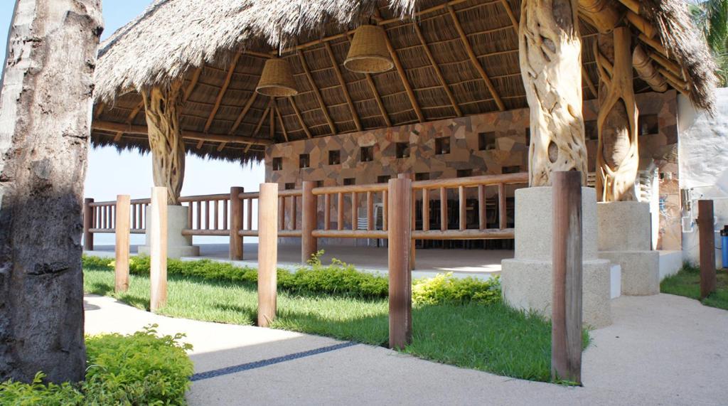 Akan Resort Лос Аяла Екстериор снимка