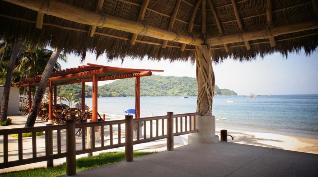 Akan Resort Лос Аяла Екстериор снимка